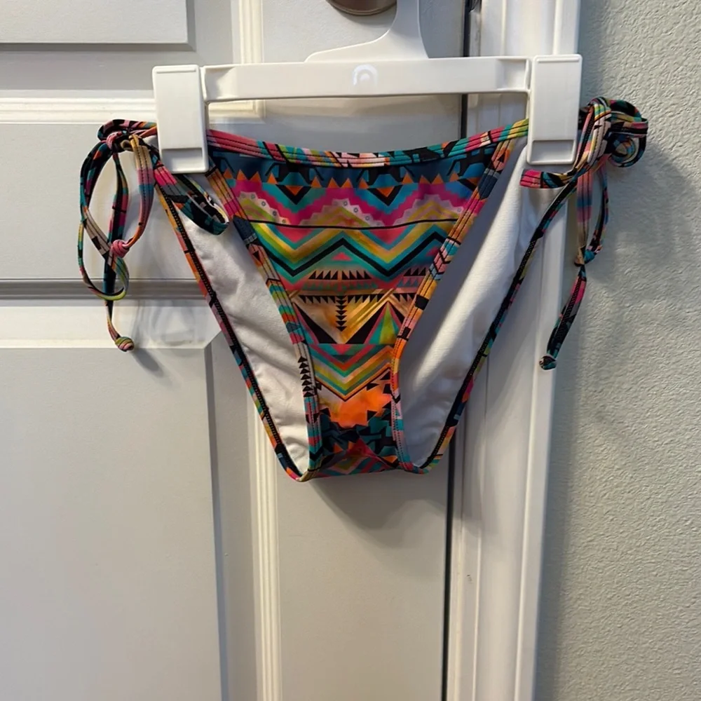 Express Multicolor Geometric Swim Bottom - Picture 1 of 4